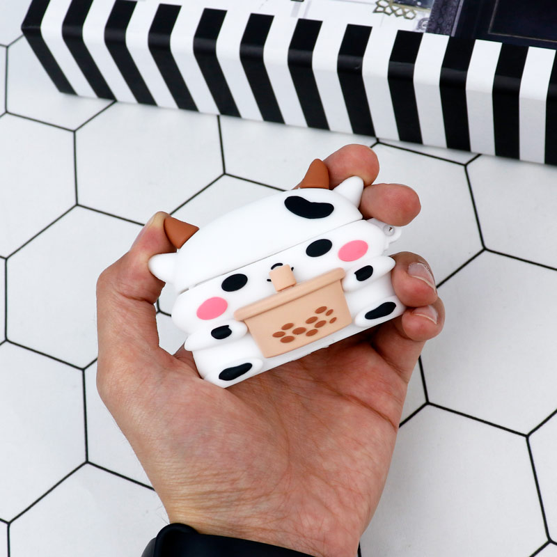 محافظ AirPods Pro سیلیکونی گاو سفید