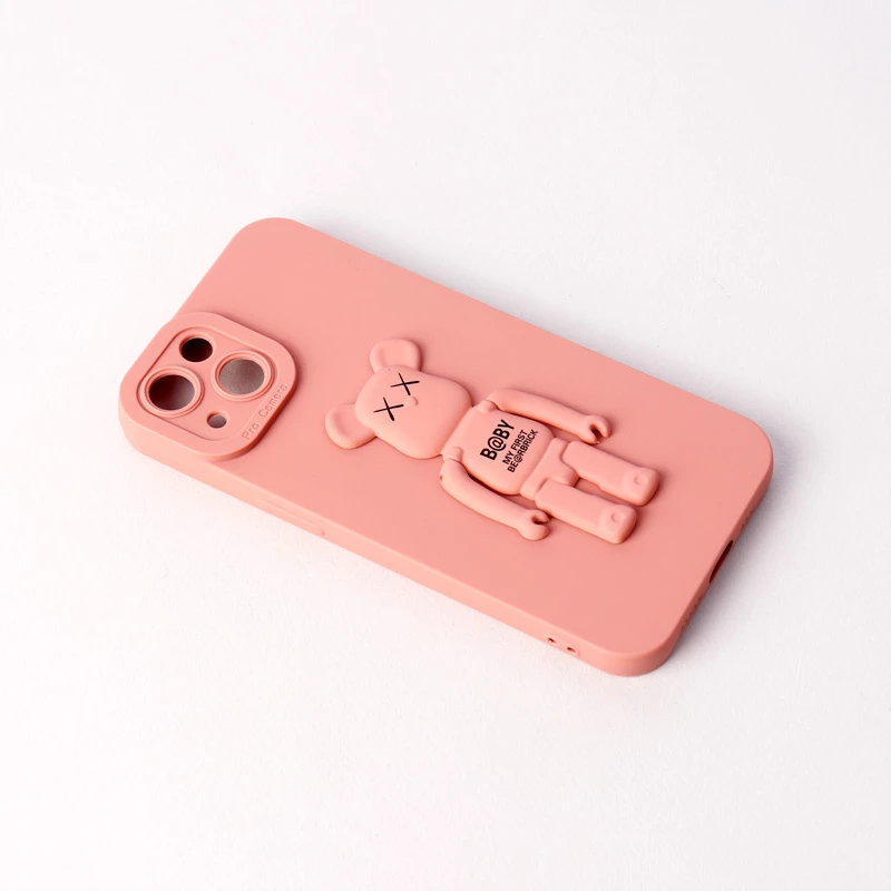 قاب سیلیکونی Bearbrick محافظ لنزدار iPhone 13
