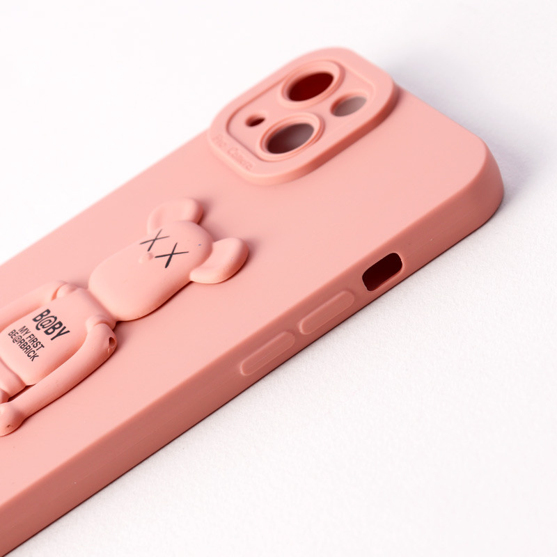 قاب سیلیکونی Bearbrick محافظ لنزدار iPhone 13
