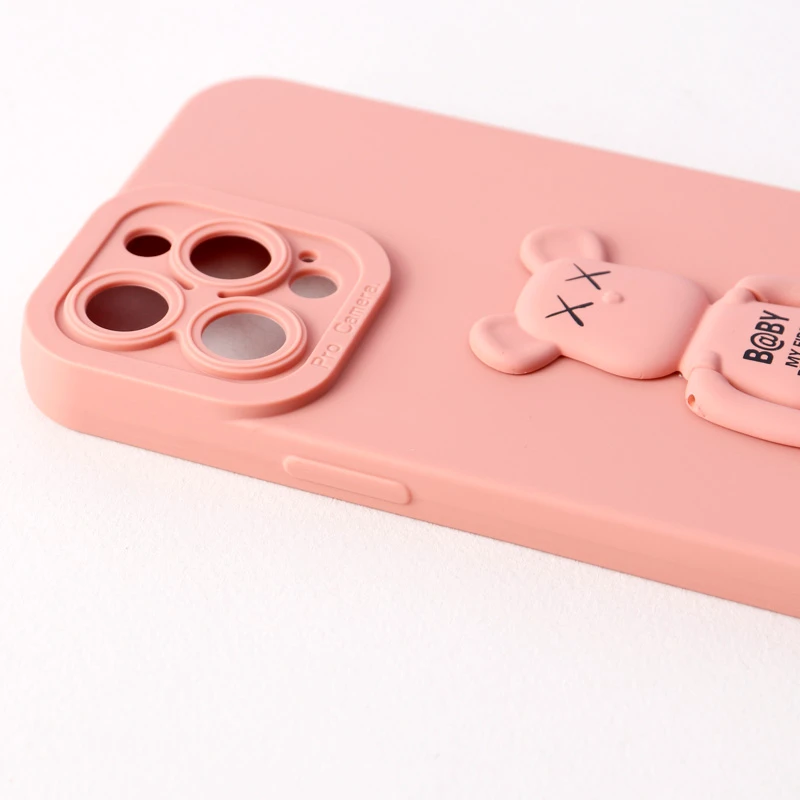 قاب سیلیکونی Bearbrick محافظ لنزدار iPhone 13 Pro Max