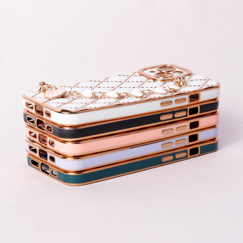 قاب بالشتی دستبندی محافظ لنزدار iPhone 13