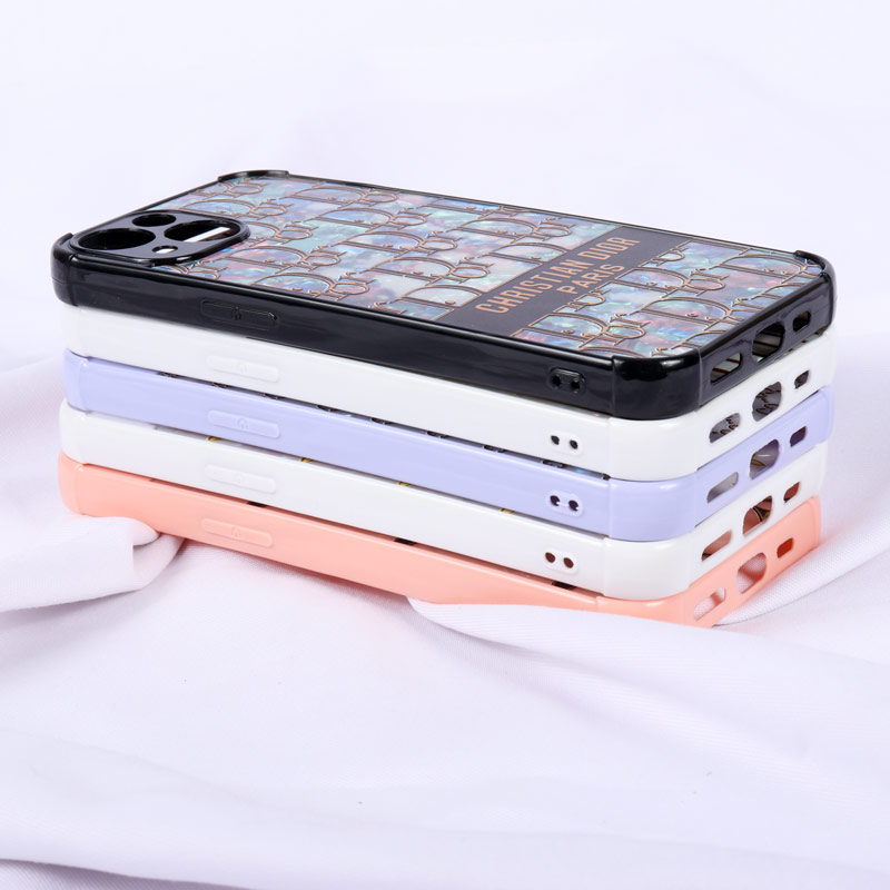 قاب ضد ضربه Golden محافظ لنزدار iPhone 13