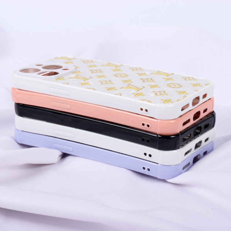 قاب ضد ضربه Golden محافظ لنزدار iPhone 13 Pro