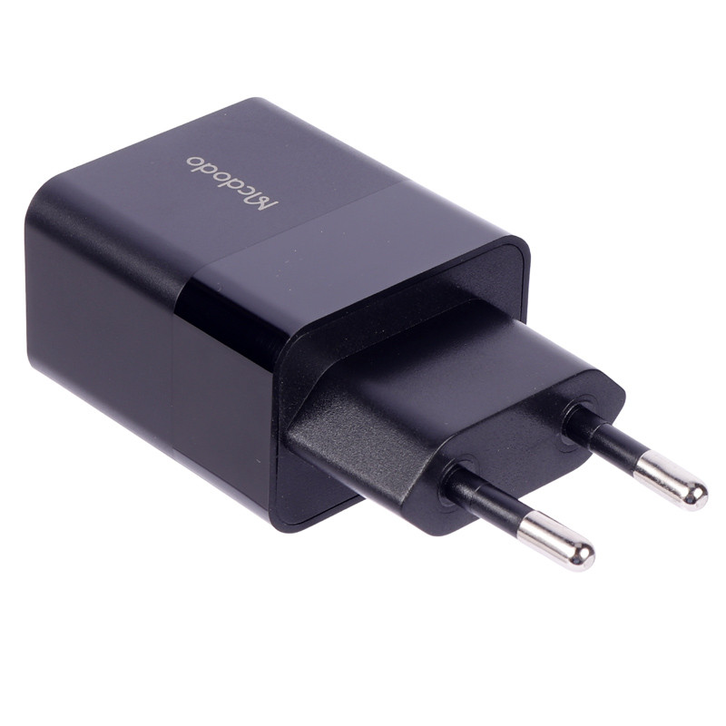 شارژر دیواری فست شارژ Mcdodo CH-1952 2Port 3A QC3.0 PD 20W + کابل آیفونی