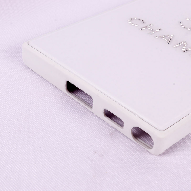 قاب PVD نگین دار Ipefet محافظ لنزدار Samsung Galaxy S22 Ultra سفید