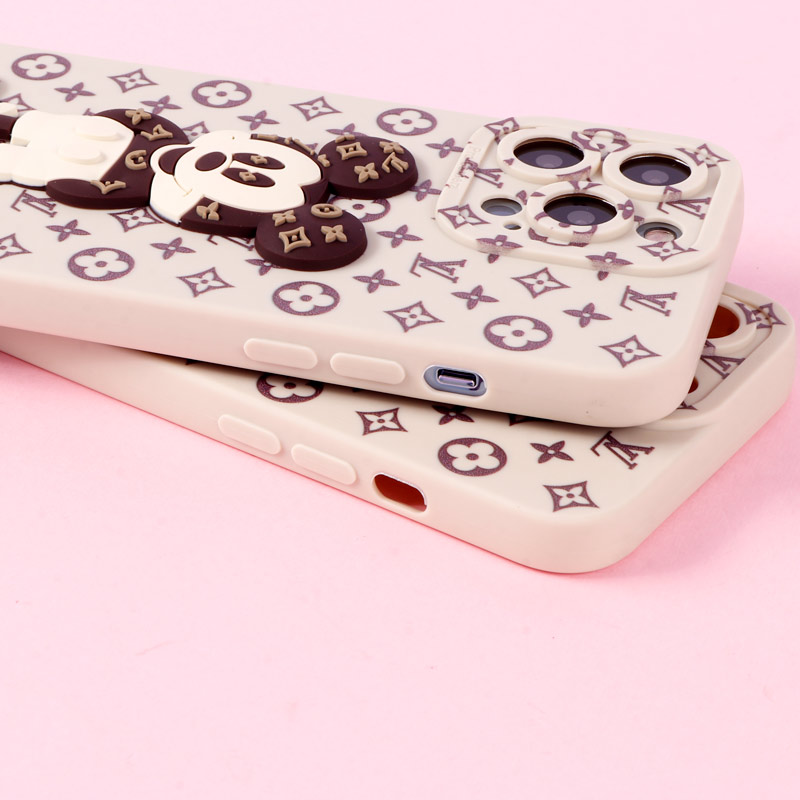قاب میکی موس برجسته LV محافظ لنزدار iPhone 13 Pro