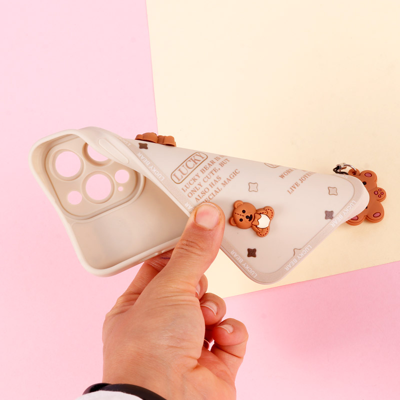 قاب عروسکی خرس برجسته محافظ لنزدار + آویز خرسی iPhone 14 Pro Max