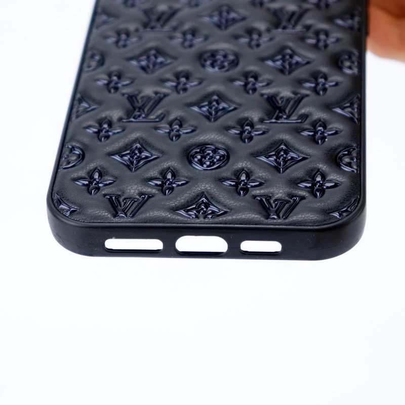 قاب چرمی Louis Vuitton Original آیفون iPhone 12 Pro Max مشکی