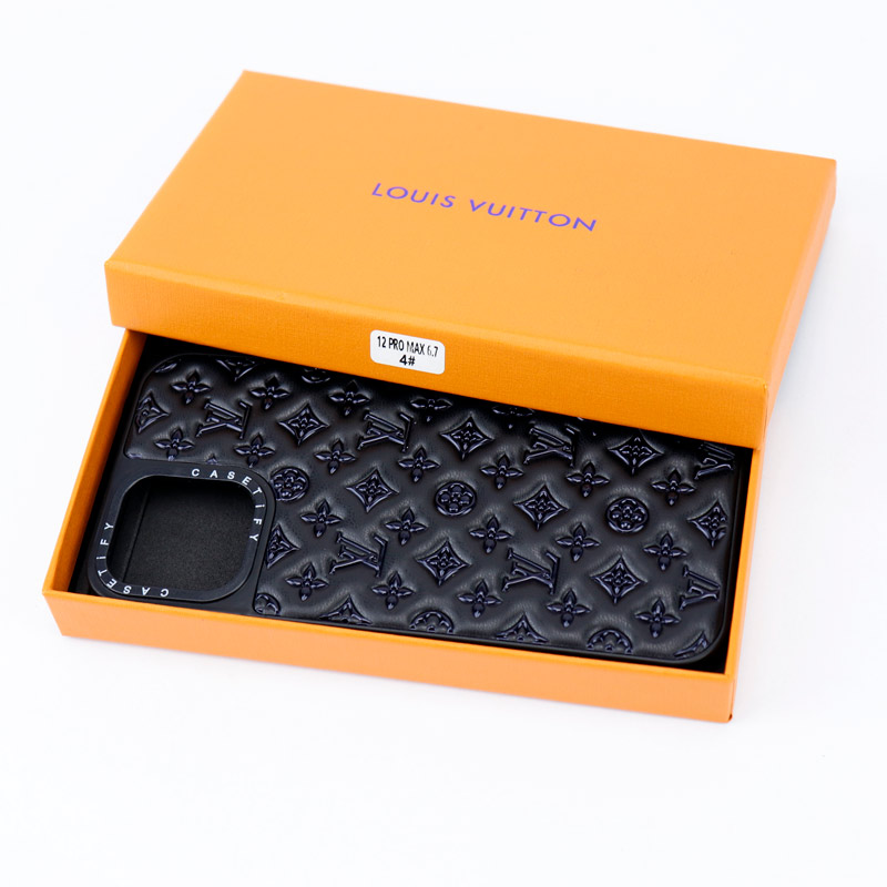 قاب چرمی Louis Vuitton Original آیفون iPhone 12 Pro Max مشکی