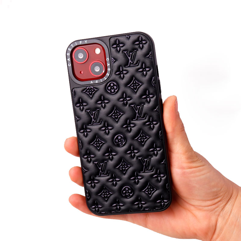 قاب چرمی Louis Vuitton Original آیفون iPhone 13 مشکی