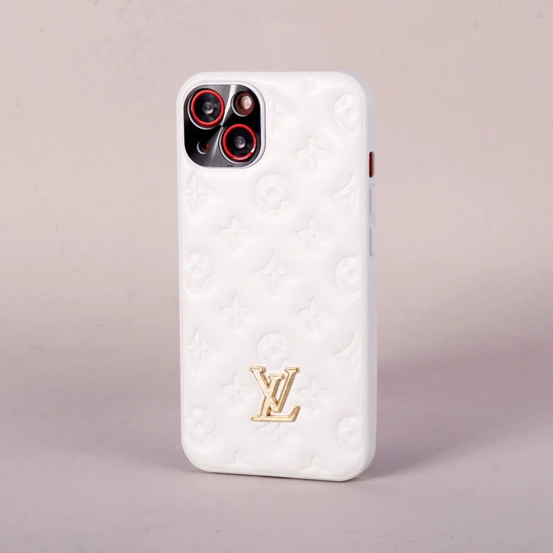 قاب پافر چرمی LV محافظ لنزدار iPhone 13