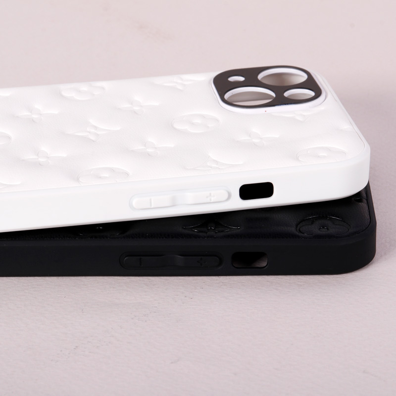 قاب پافر چرمی LV محافظ لنزدار iPhone 13