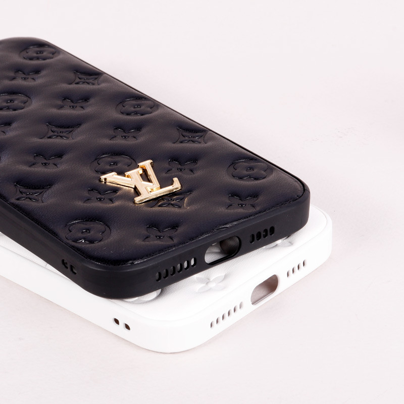 قاب پافر چرمی LV محافظ لنزدار iPhone 13 Pro Max