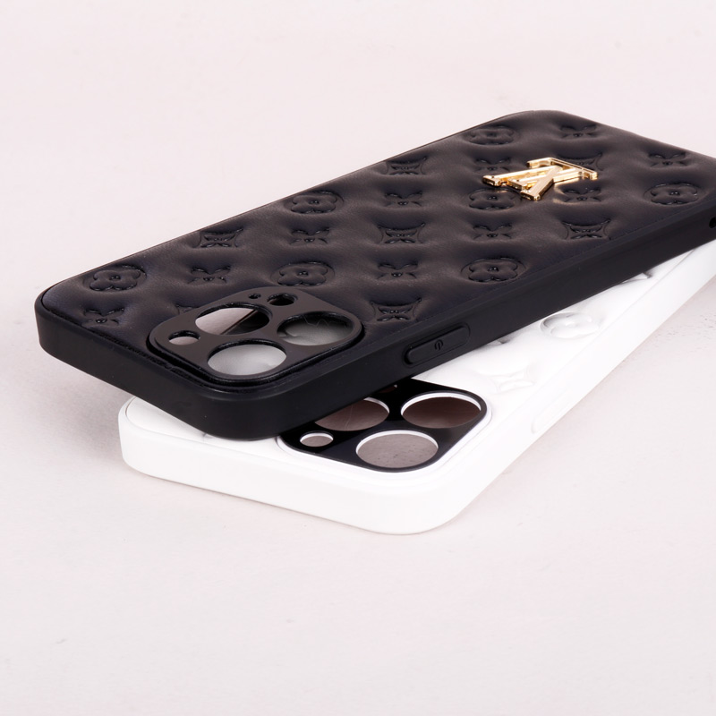قاب پافر چرمی LV محافظ لنزدار iPhone 13 Pro Max