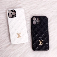 قاب پافر چرمی LV محافظ لنزدار iPhone 13 Pro Max