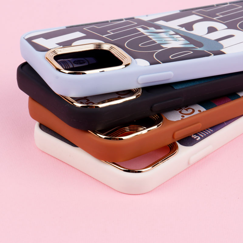 قاب طرحدار دور لنز فلزی iPhone 12