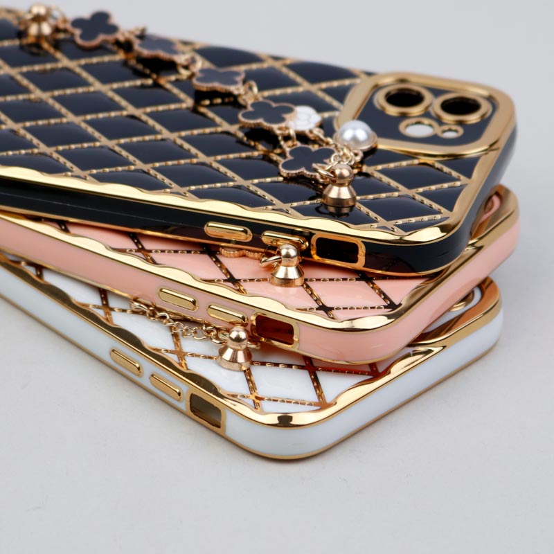 قاب بالشتی دستبندی محافظ لنزدار iPhone 11