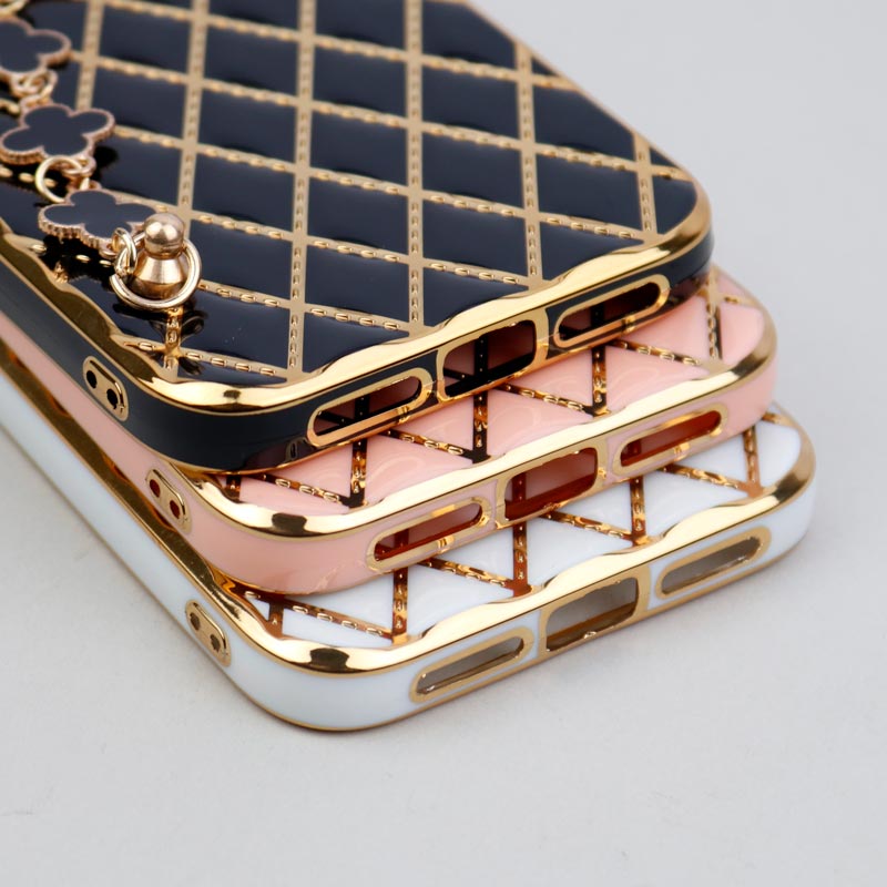 قاب بالشتی دستبندی محافظ لنزدار iPhone 11