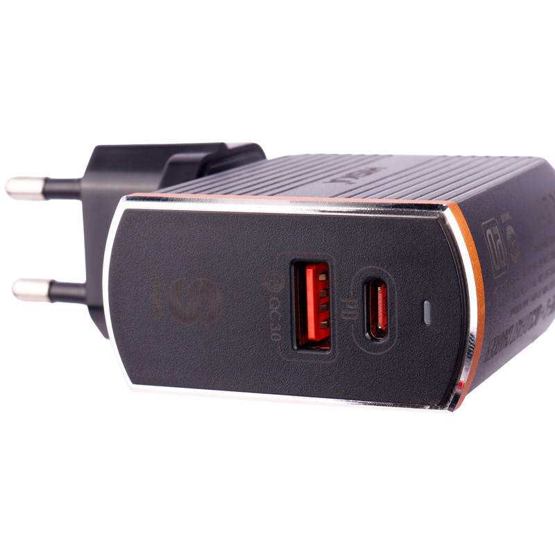 شارژر دیواری فست شارژ Hiska H-114PD 2Port QC3.0 PD 3A 38W Type-C + کابل تبدیل تایپ سی