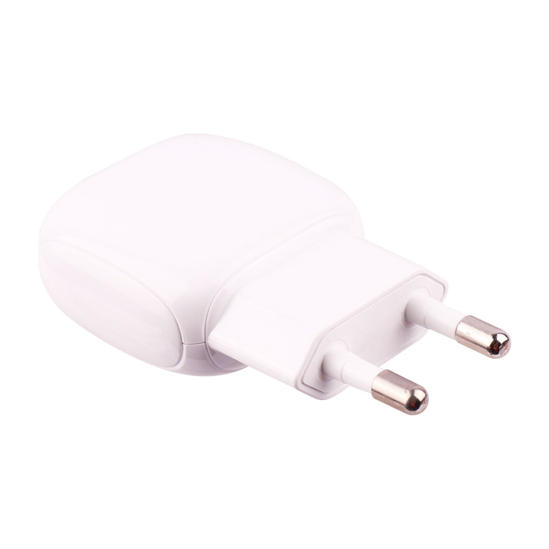 شارژر دیواری فست شارژ Ldnio A3315 3Port 3.1A 15.5W + کابل آیفونی