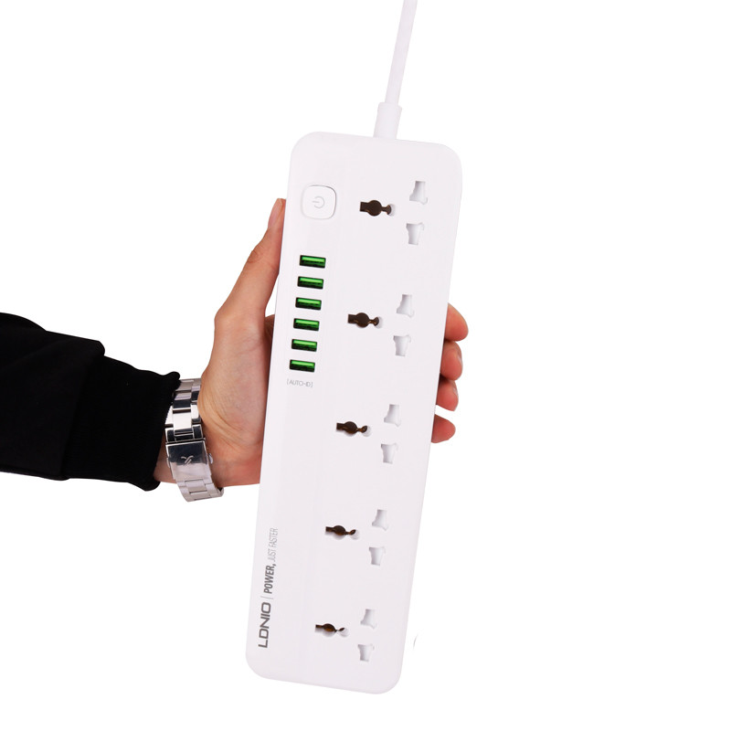 چند راهی 5 خانه برق ارت دار الدینیو SC5614 با کابل 2 متری + شارژر USB