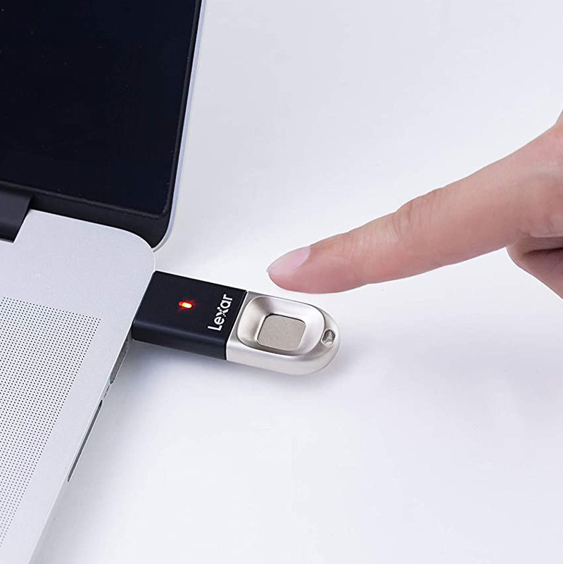 فلش 32 گیگ لکسار Lexar JumpDrive Fingerprint F35 USB3.0