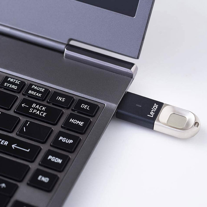 فلش 64 گیگ لکسار Lexar JumpDrive Fingerprint F35 USB3.0