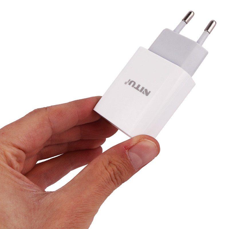 شارژر دیواری فست شارژ Nitu NT-TC066 2.4A 12W + کابل تایپ سی