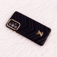 قاب پافر چرمی لوزی محافظ لنزدار Samsung Galaxy A72