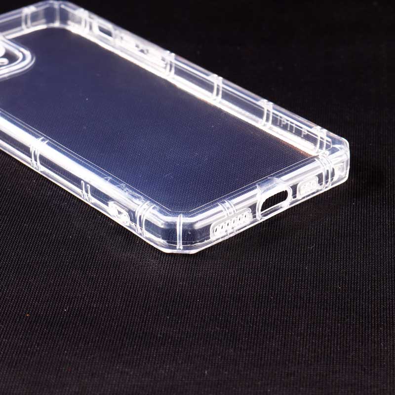 قاب ژله ای بی رنگ آیفون iPhone 11 Pro محافظ لنزدار