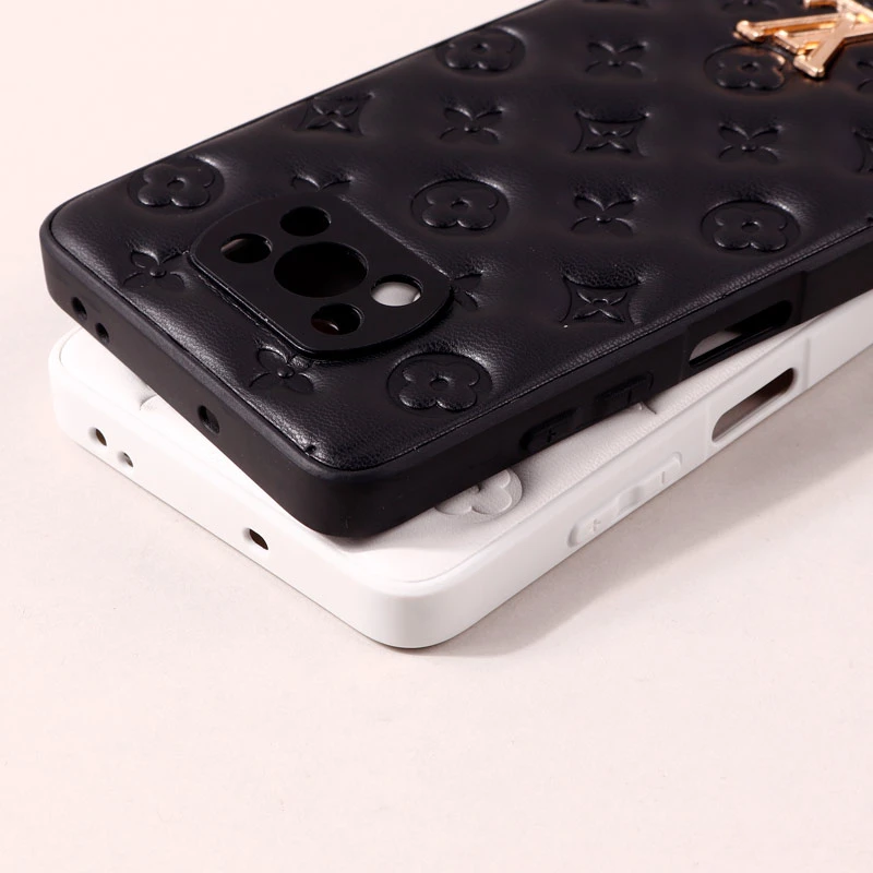 قاب پافر چرمی LV محافظ لنزدار Xiaomi Poco X3
