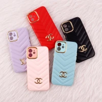 قاب پافر چرمی لوزی محافظ لنزدار iPhone 12