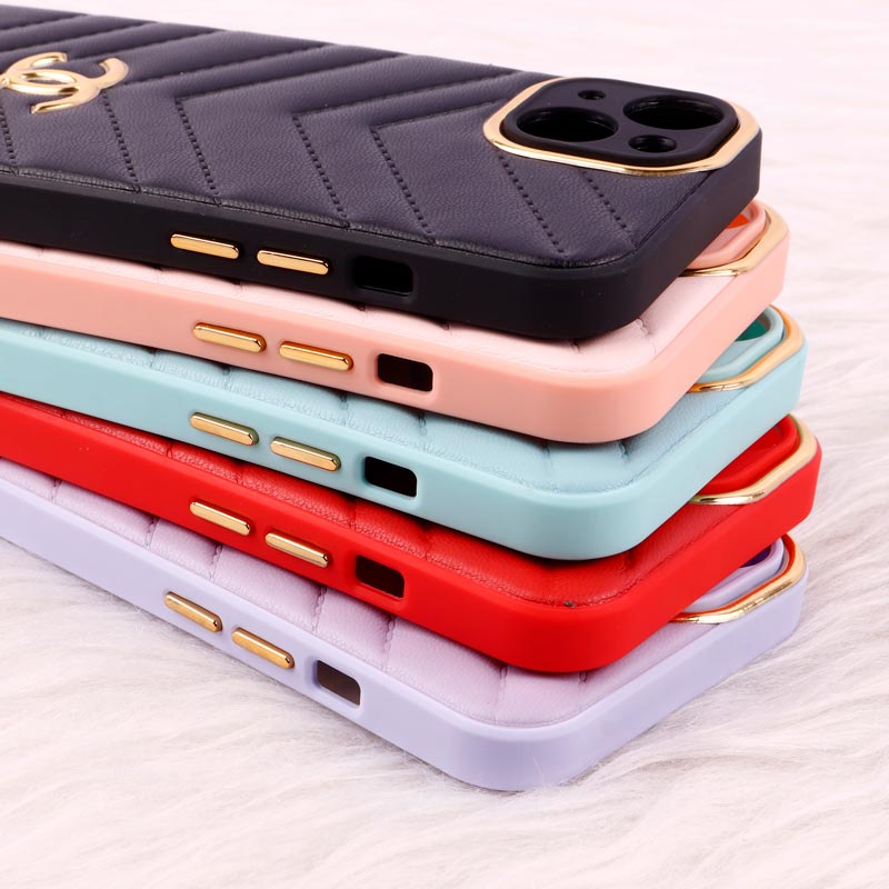 قاب پافر چرمی لوزی محافظ لنزدار iPhone 13