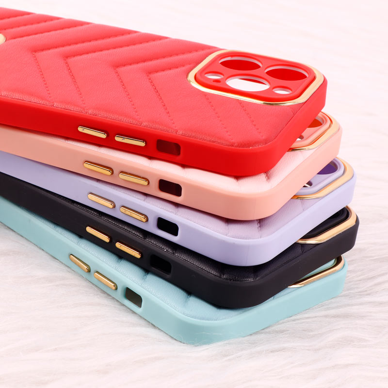قاب پافر چرمی لوزی محافظ لنزدار iPhone 13 Pro Max