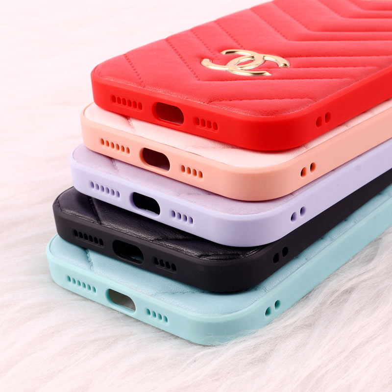 قاب پافر چرمی لوزی محافظ لنزدار iPhone 13 Pro Max