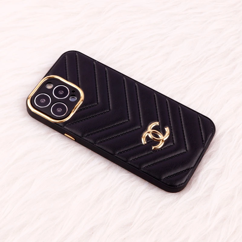 قاب پافر چرمی لوزی محافظ لنزدار iPhone 13 Pro Max