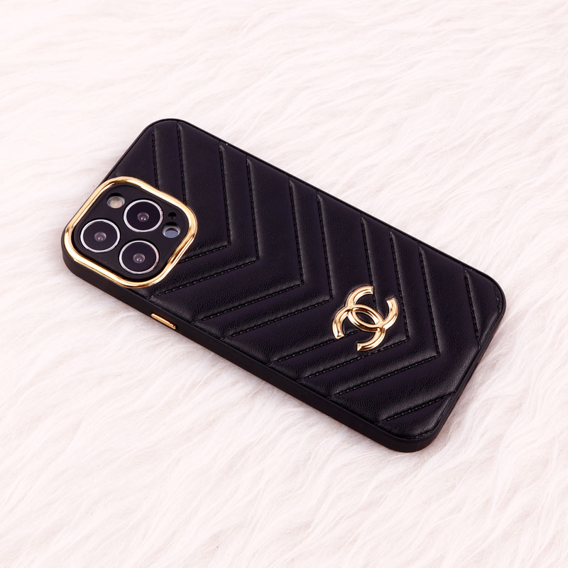 قاب پافر چرمی لوزی محافظ لنزدار iPhone 13 Pro Max