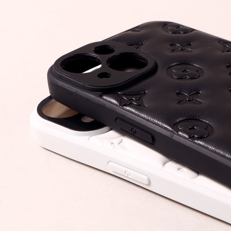 قاب پافر چرمی LV محافظ لنزدار iPhone 14