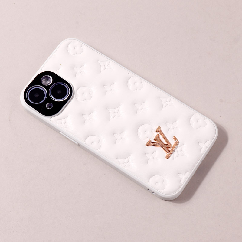 قاب پافر چرمی LV محافظ لنزدار iPhone 14