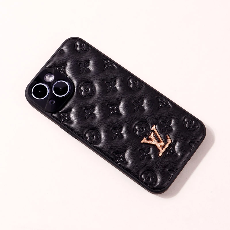 قاب پافر چرمی LV محافظ لنزدار iPhone 14