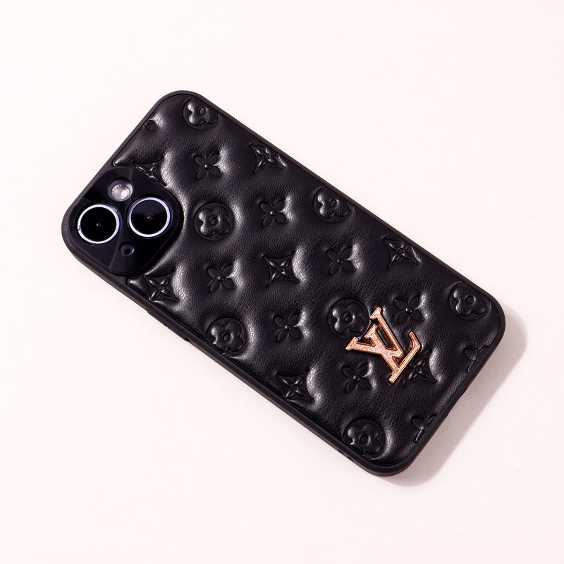 قاب پافر چرمی LV محافظ لنزدار iPhone 14