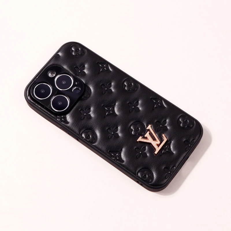 قاب پافر چرمی LV محافظ لنزدار iPhone 14 Pro