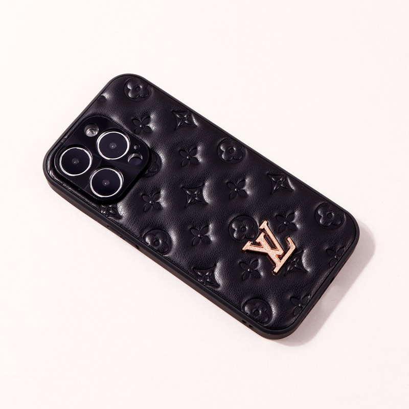 قاب پافر چرمی LV محافظ لنزدار iPhone 14 Pro