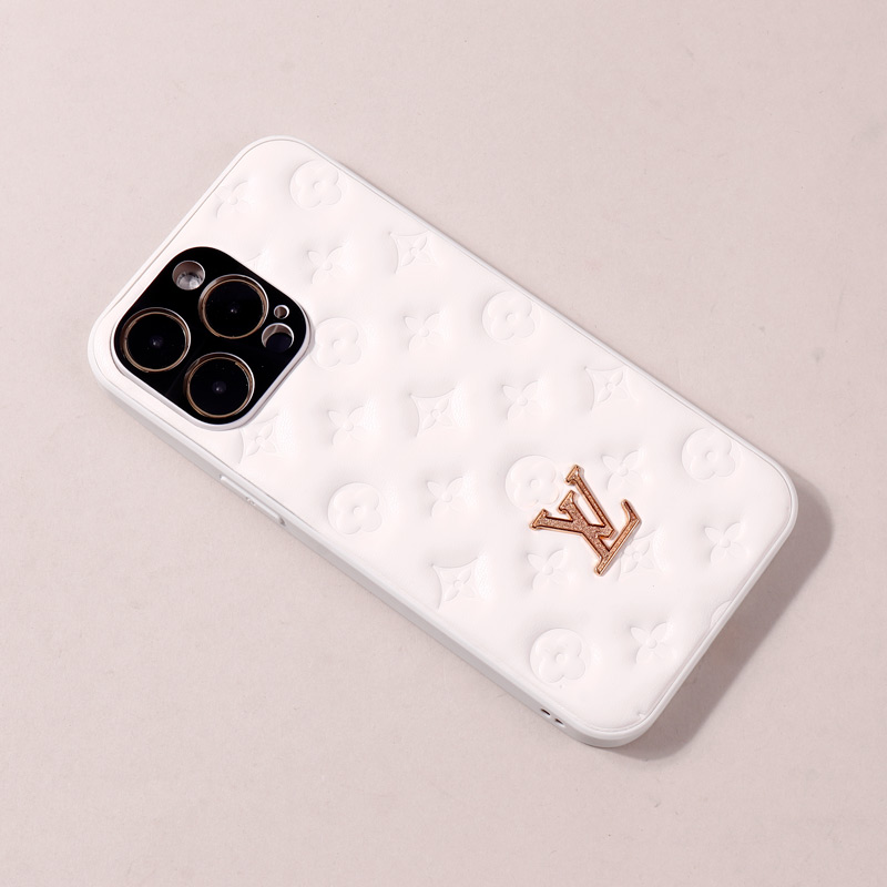 قاب پافر چرمی LV محافظ لنزدار iPhone 14 Pro Max