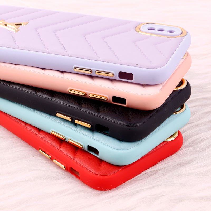 قاب پافر چرمی لوزی محافظ لنزدار iPhone X