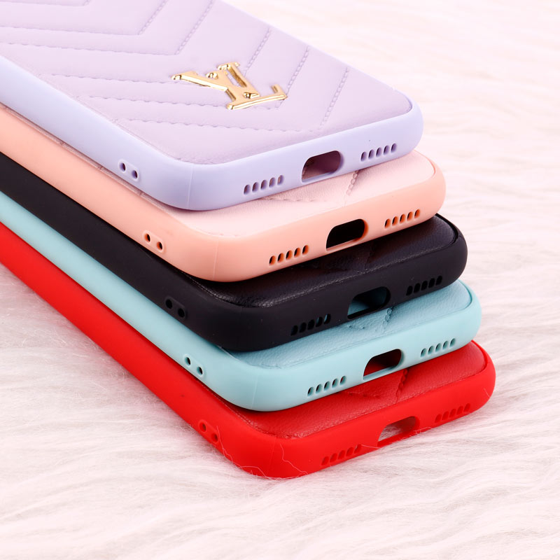 قاب پافر چرمی لوزی محافظ لنزدار iPhone X