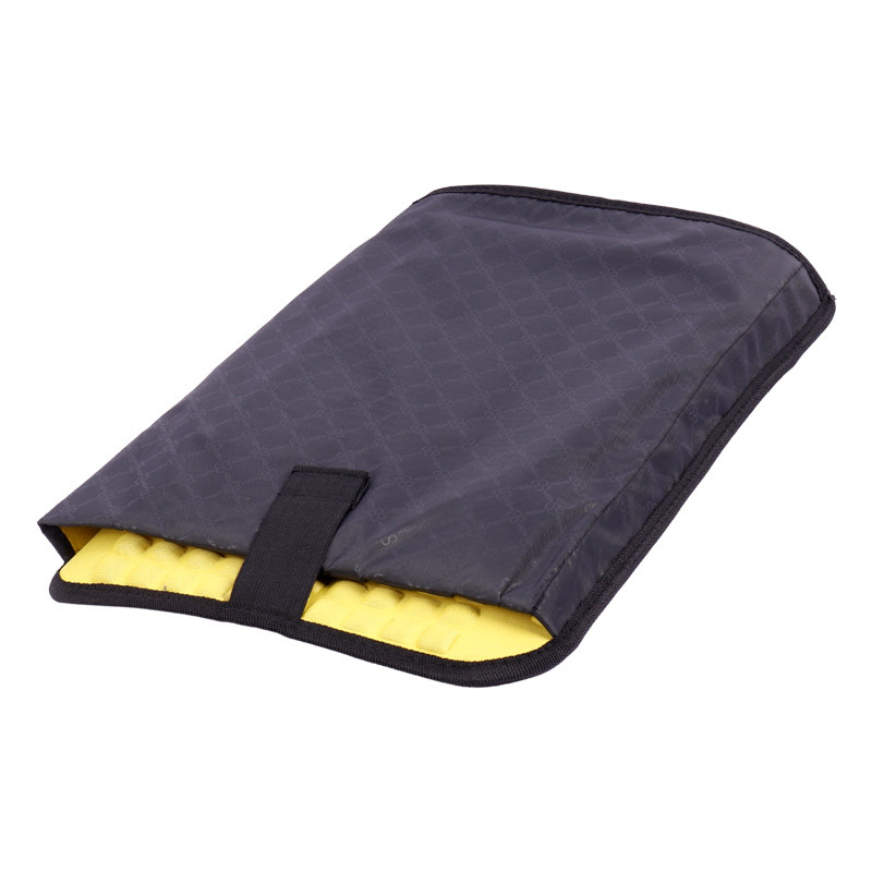 کوله پشتی لپ تاپ Benetton B070