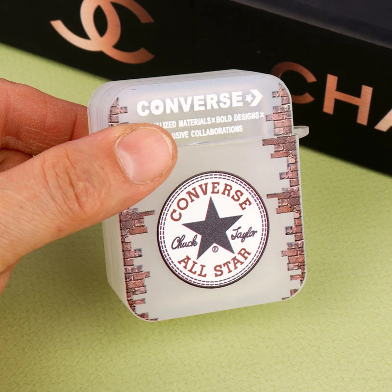 محافظ AirPods 1 / 2 Pc طرح Converse