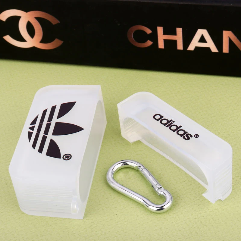 محافظ AirPods Pro طرح Adidas