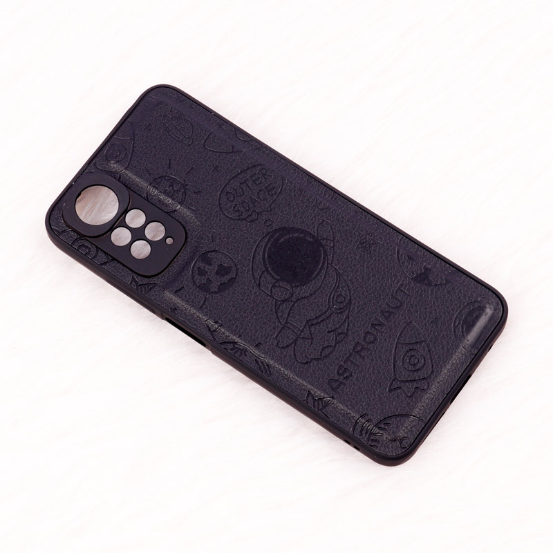 قاب ضد ضربه چرمی Astronaut محافظ لنزدار Xiaomi Redmi Note 11 / 11s
